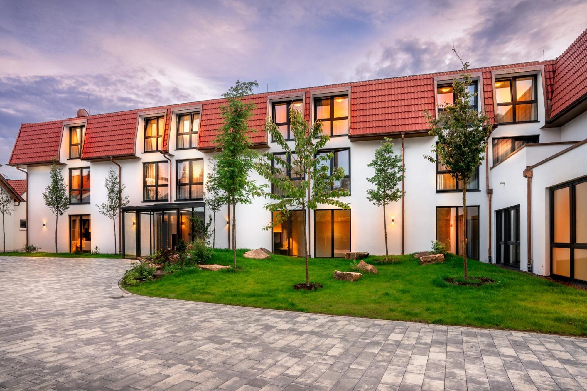Landhotel Gruener Wald Neuhausen  Exteriör bild
